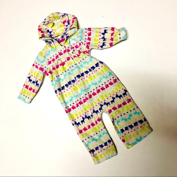 Carter’s Infant girl one piece sleepers/pajamas 3 are 6 months, 1 is 6-9 months - Picture 5 of 12